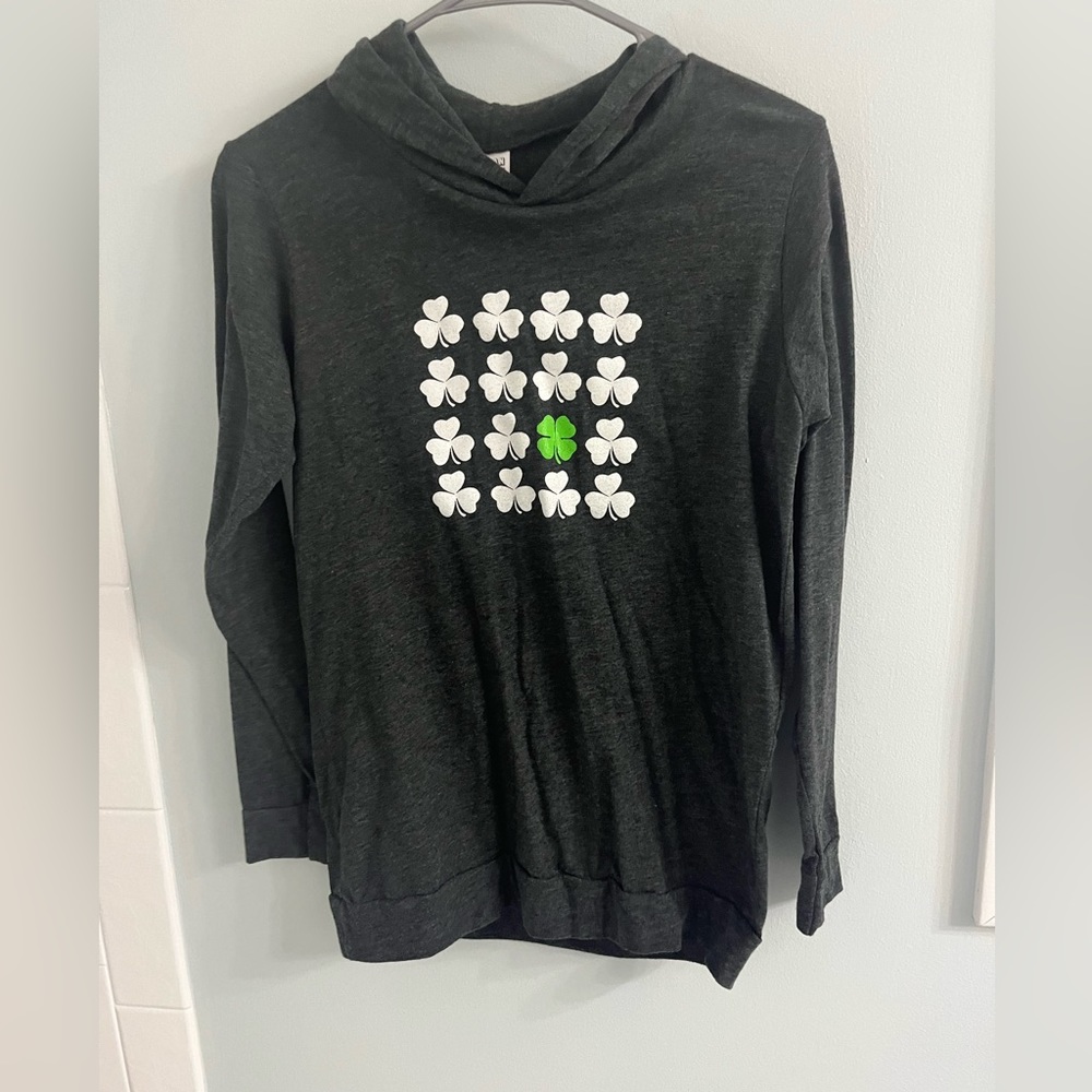 shamrock girls lightweight hoddie!